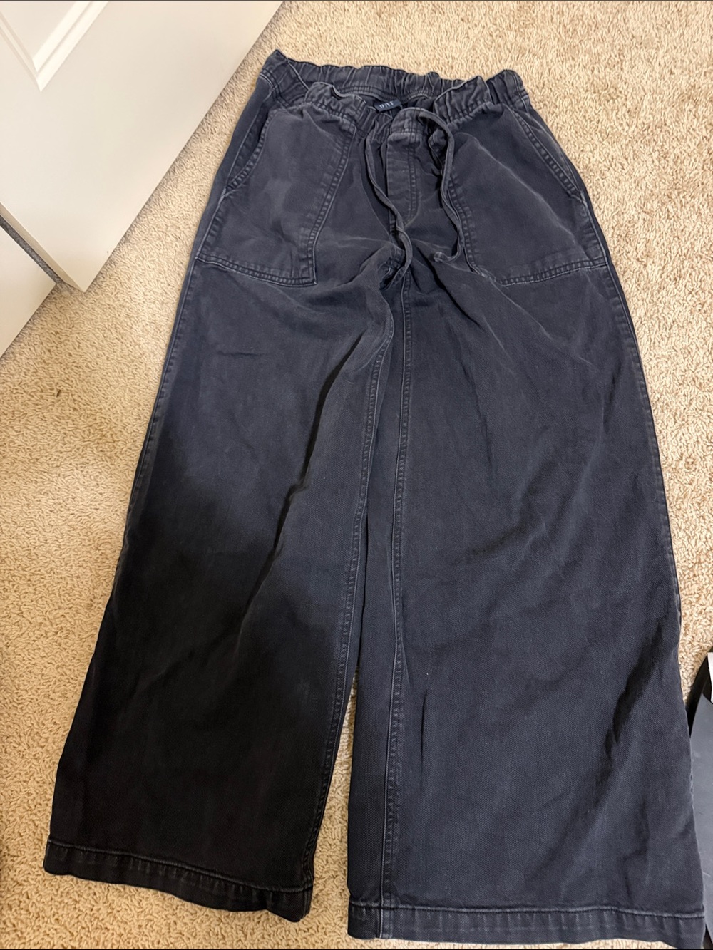 GAP Women's Wide-Leg Flare Jeans in Black